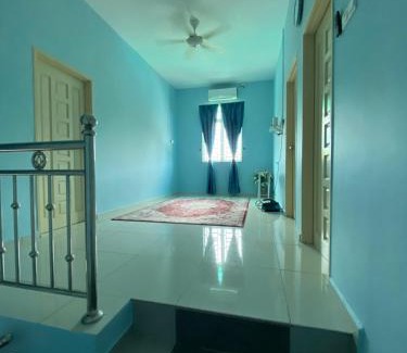 Kampung Gong Badak Apartment | HOMESTAY ACIK