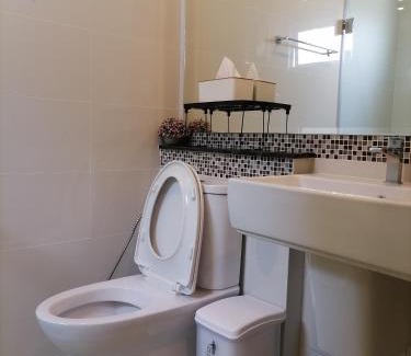 Salaya House | Homestay At Foret Iconature Salaya