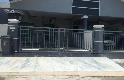 Bukit Gapam House | Homestay Ayi