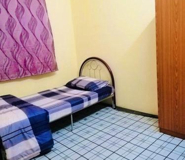 Pekan House | Homestay Bandar Pekan - musleem preferred