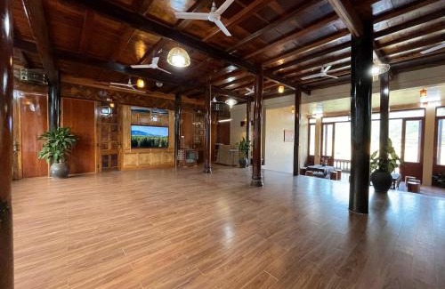 Huu Lung House | Homestay Cánh Đồng Vàng