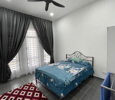 Padang Saujana Apartment | Homestay faleeq