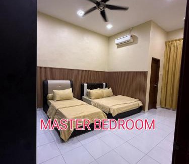 Krubong House | Homestay Fully Aircond Free Wifi Near MITC,UTEM