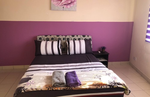 Kampung Selayang Pandang House | Homestay Homestay Condo with aircond and Free Wi-Fi