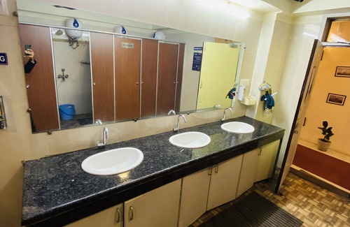 Kashmere Gate Hostel | Homestay - Hostel