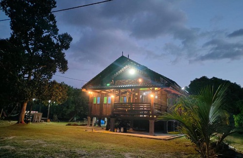 Kampung Jimah House | Homestay Kampung Den