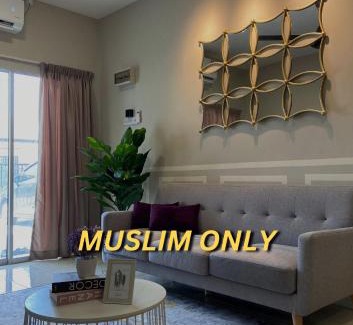Durian Sebatang House | Homestay Khan'Da Teluk Intan