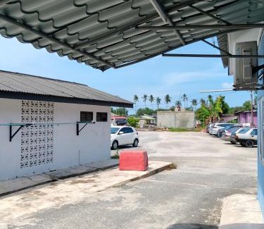 Kampung Ru Muda Apartment | Homestay Masjid Seberang Marang