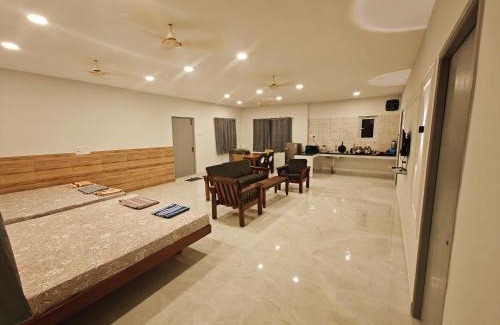 Chromepet Hotel | HOMESTAY NEAR AlRPORT - 3BHK , 1 BHK AND STUDIO