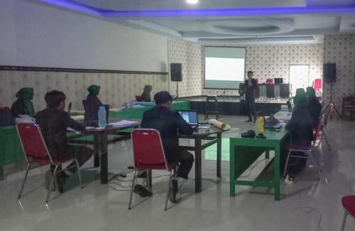 Bitung Hotel | Homestay Singgasana Mitra RedDoorz