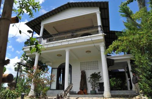 Di Linh Apartment | Homestay Villa White House