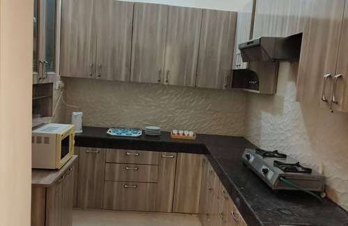 Civil Lines House | Homestay with Maheshwaris' in downtown Prayagraj 2