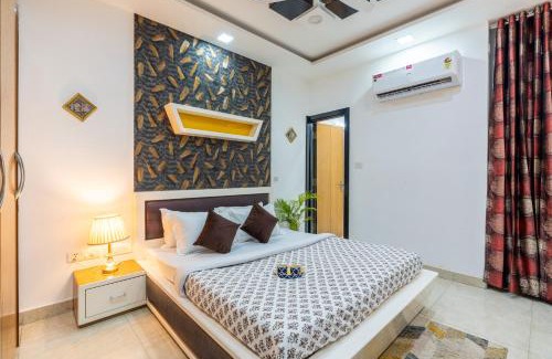 Karkardooma Apartment | Homlee-Luxury Inn 3BHK