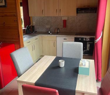 Frahan House | hondvriendelijke vakantiewoning met jacuzzi en sauna Forêt d'Animaux