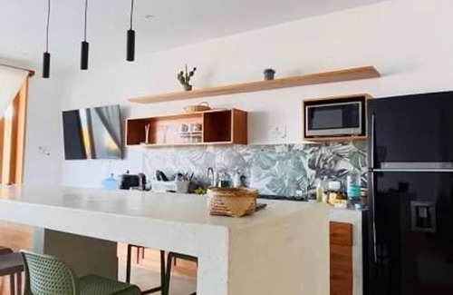 Punta Sal Villa | HOP KAI Hermosa Casa de Playa en Punta Sal