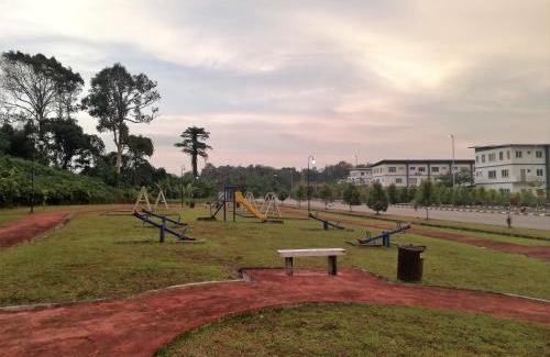 Siburan Apartment | Hornbill Homestay Samarahan