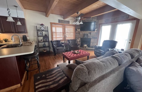 Davis House | Horseshoe Lodge Canaan Valley