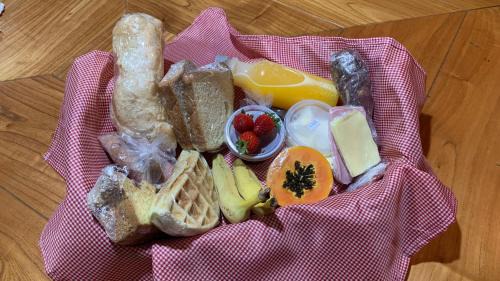 Bom Principio House | Hospedagem Bela Roça - Lareira, Passeio a cavalo, ovelhas