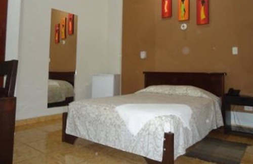 Calleria Hotel | Hospedaje Komby