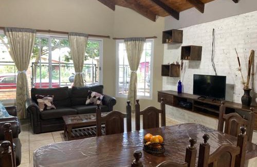 Wanda House | Hospedaje Las Canelas