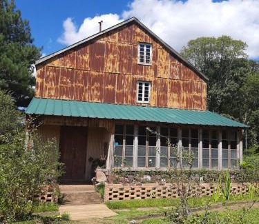 Caxias do Sul House | Hospedaria Rio do Vento