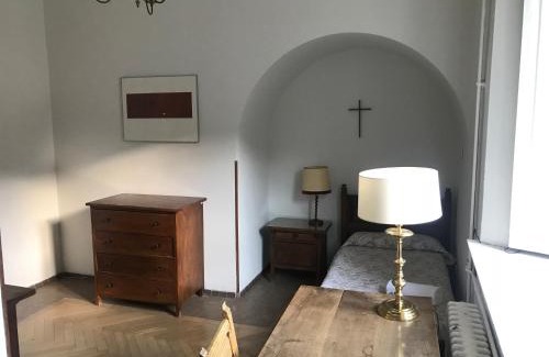 San Lorenzo de El Escorial House | Hospedería Santa Cruz