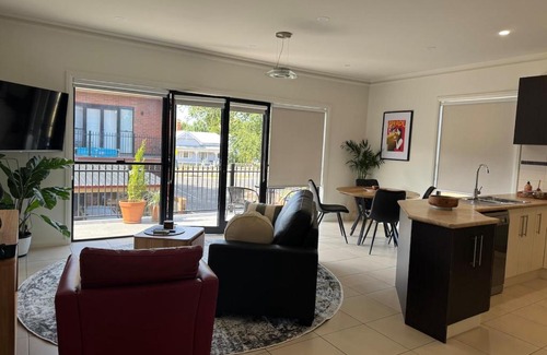 Bendigo Apartment | Hospital & CBD Hideaway