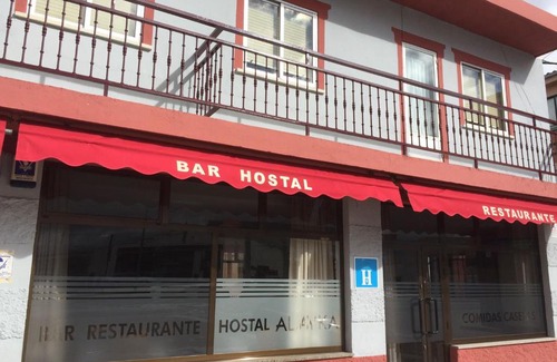 Calvarrasa de Abajo House | Hostal Alayka