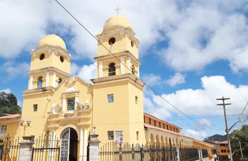 Piura House | Hostal Aries