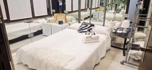 Babilafuente House | Hostal del Currante Babilafuente