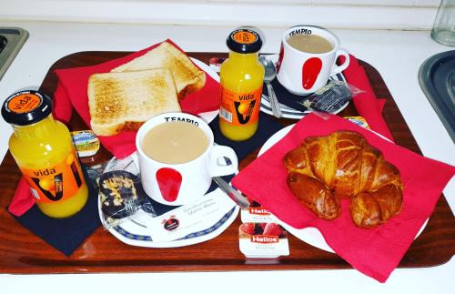 Valdemoro Hostel | Hostal Doña María