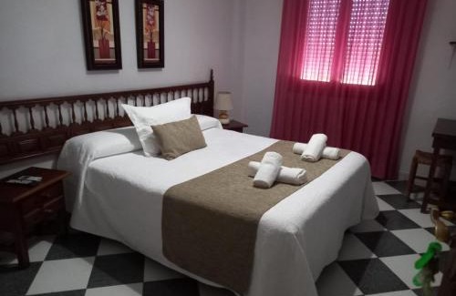 Herrera del Duque House | Hostal El Fogon De Felisa