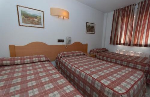 San Fernando de Henares House | Hostal Goyma II