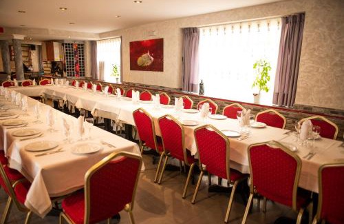 Carrion de los Condes House | Hostal La Corte