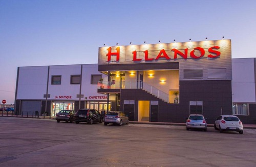 Almendralejo House | Hostal LLanos