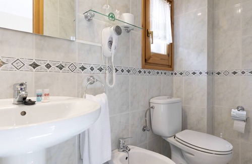 Montseny House | Hostal Montserrat