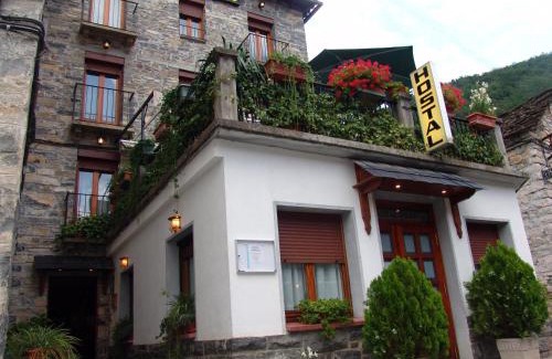 Sarvise House | Hostal Pirineos Sarvisé