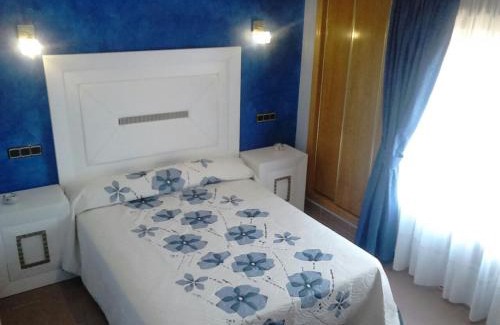 Castanar de Ibor House | Hostal Restaurante Solaire