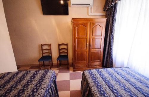 Benavente House | Hostal Restaurante la Trucha