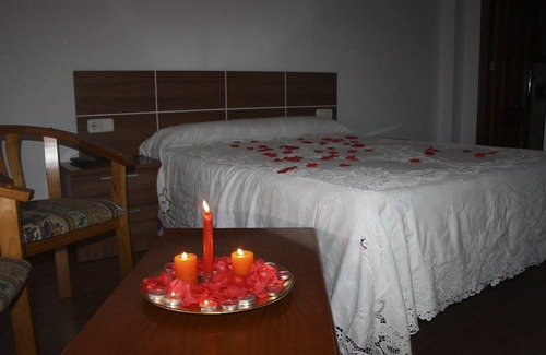 Maria Hostel | Hostal Restaurante Torrente