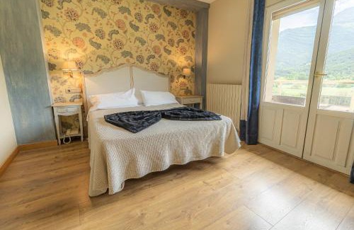 Fiscal House | HOSTAL RIO ARA BELLOSTA by Vivere Stays