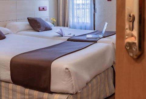 Alpedrete House | Hostal Rural El Caño by Vivere Stays