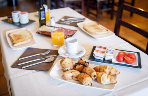 Bossost House | HostalTina