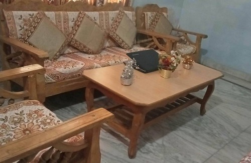 Chandigarh House | HOSTEL (near city Chandigarh)