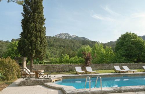 Les Censies Hotel | Hostellerie De L'abbaye De La Celle - Teritoria