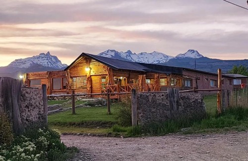 Trevelin Hotel | Hostería La Portada