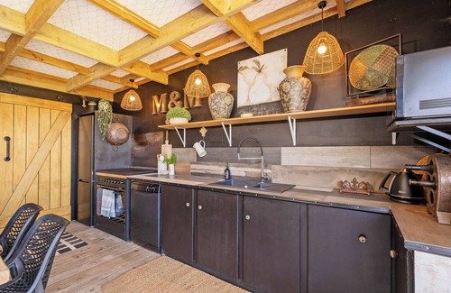 Whitianga Cabin | Hosts on the Coast Bayview Sanctuary