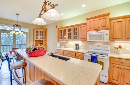 Hot Springs Village House | Hot Springs Village Getaway: Golf, Hike, Bike!