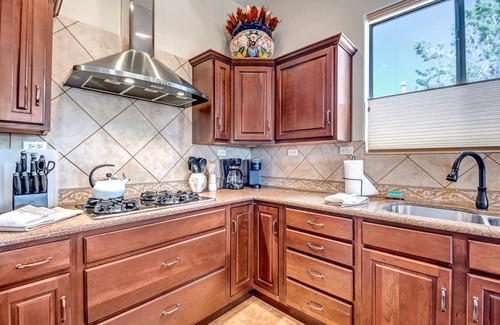 West Sedona House | Hot Tub, Central Location, Sleeps 10, TV's In Every Room-Fenced Yard
