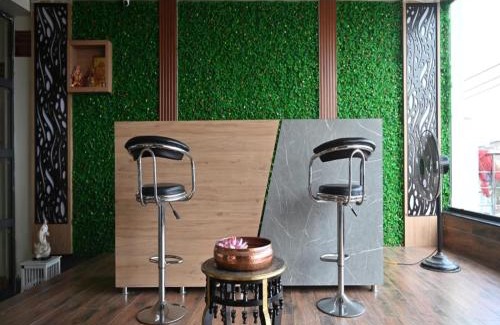 Patna Hotel | Hotel Aastha & Banquets